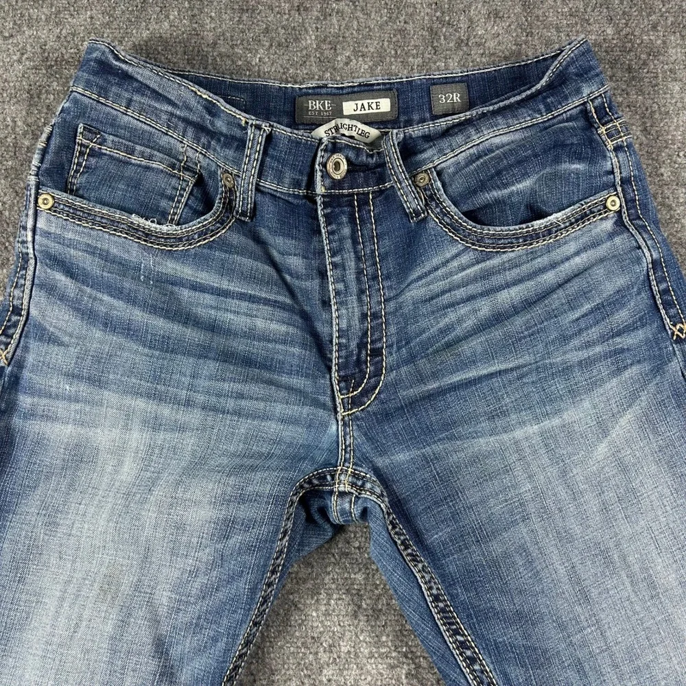 BKE Jake Jeans Mens 32R Blue Straight Leg Medium Wash Whiskered Denim Casual - Picture 6 of 6